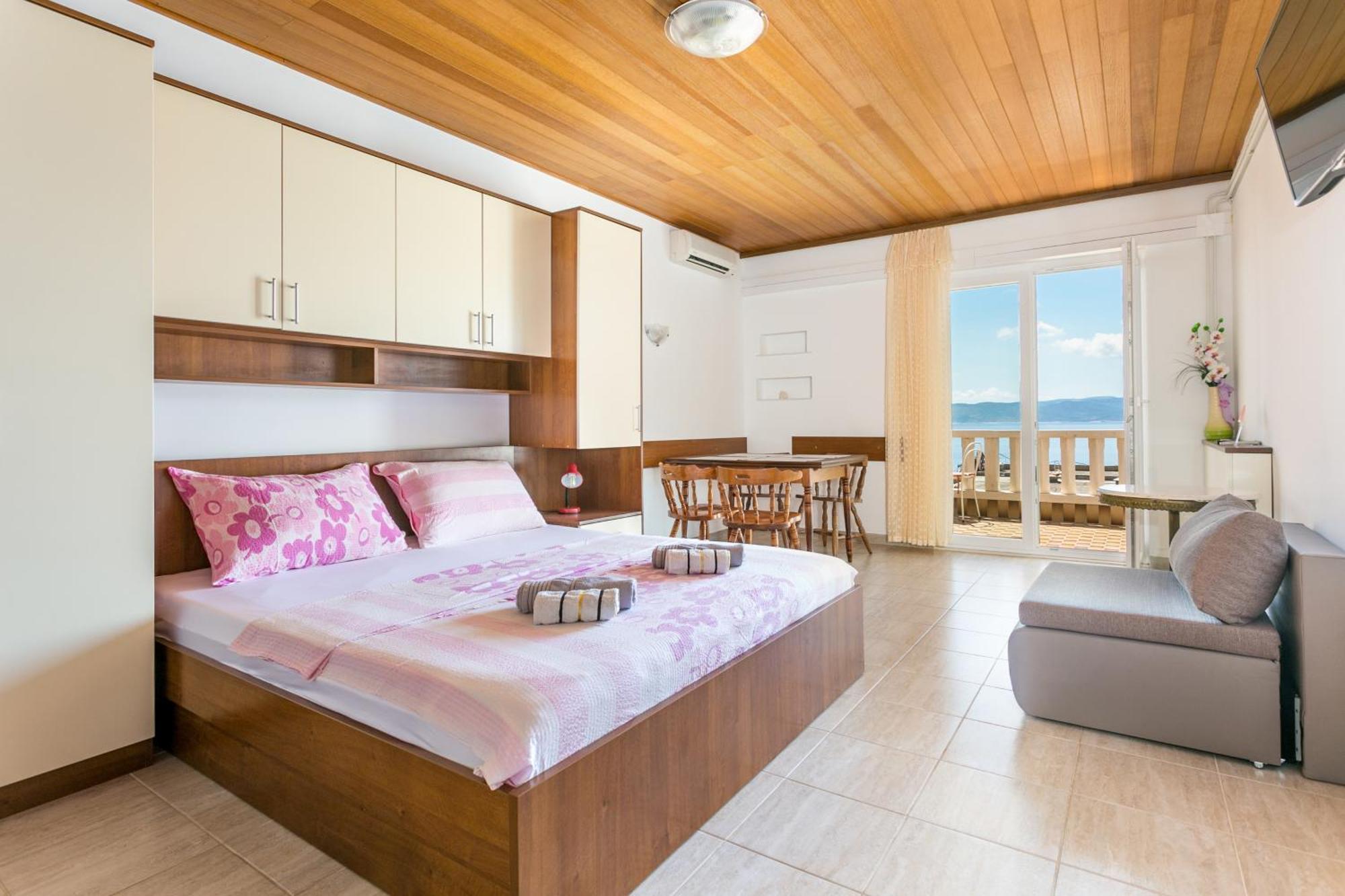 Apartments By The Sea Brela, Makarska - 18356 ภายนอก รูปภาพ