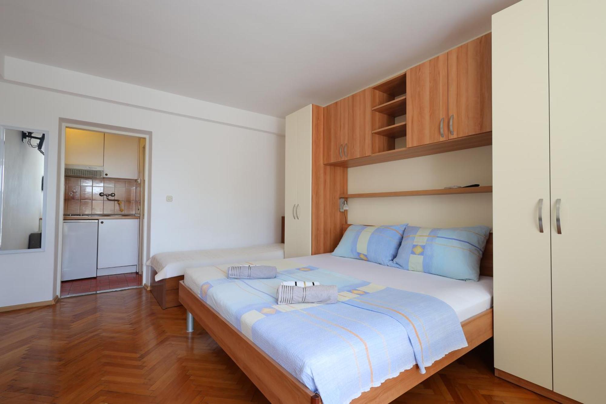 Apartments By The Sea Brela, Makarska - 18356 ห้อง รูปภาพ